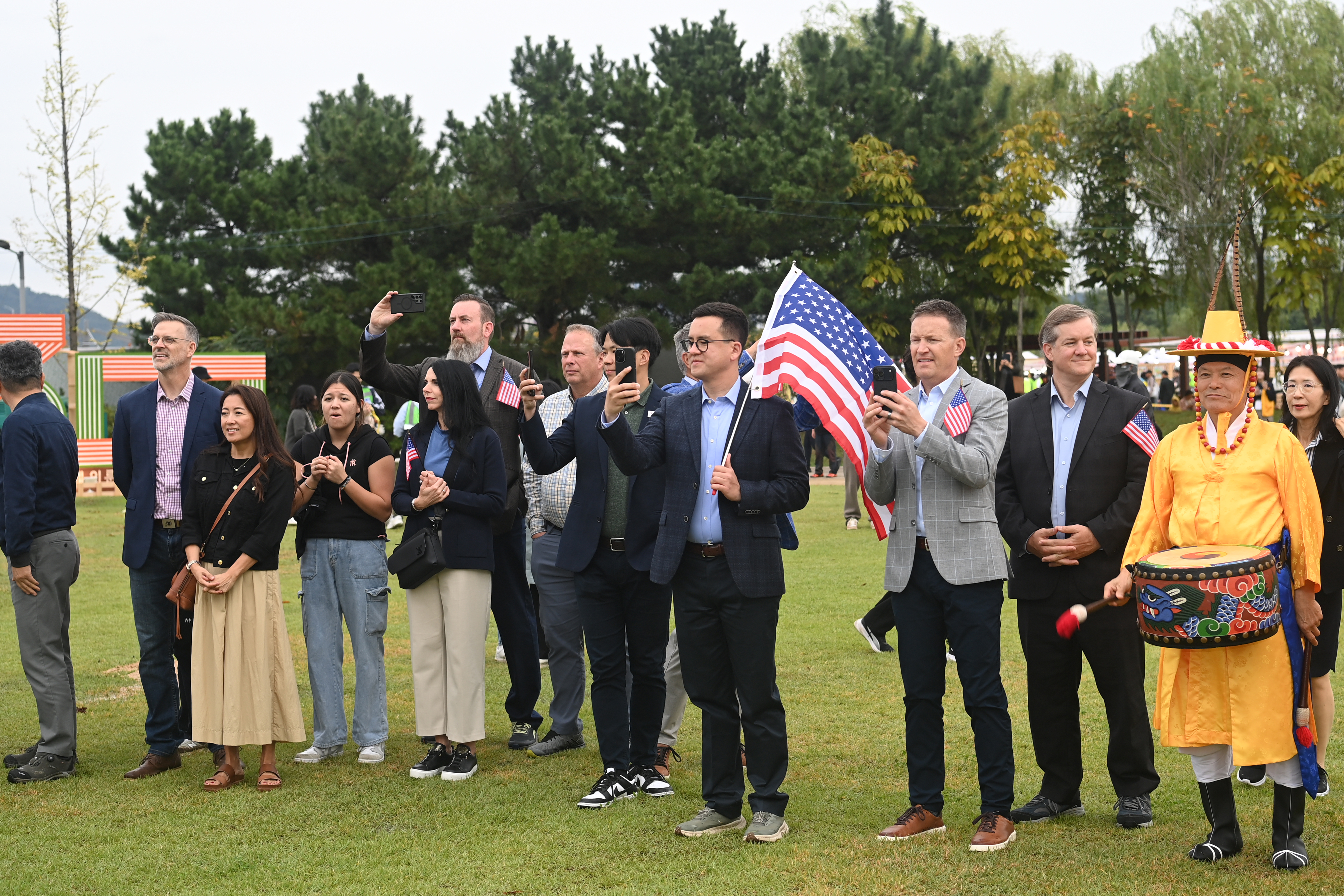 연수구는 10월 17일부터 19일까지 3일간 송도달빛축제공원과 능허대 공원 일원에서 열린 제13회 연수 능허대 문화축제가 총 약 7만 2천여 명 주최 측 추산의 관람객이 찾으며 성황리에 막을 내렸다고 24일 밝혔다